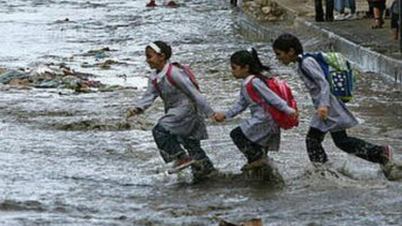 الأرصاد توضح تفاصيل استمرار الأمطار وتكشف مصير إجازة المدارس غدا في المحافظات